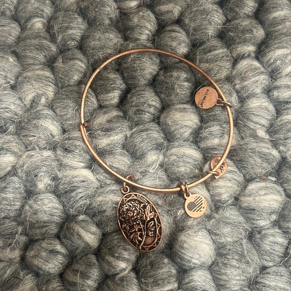 Alex and Ani
Women\'s Because I Love You Mom‎ Peony Bangle Bracelet